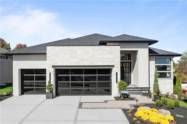 3256 W 133rd TER, Leawood, KS 66209