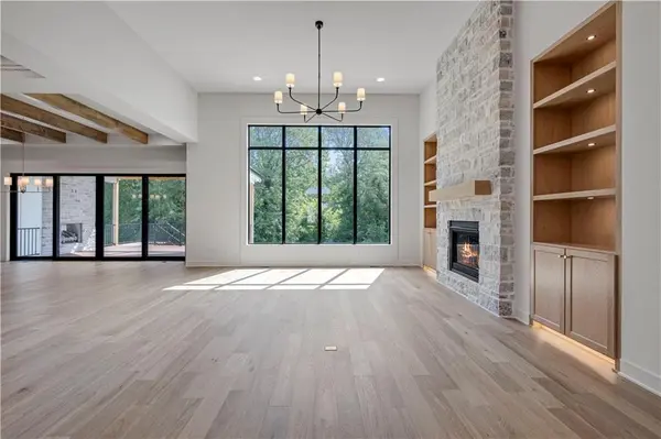 18101 Cody ST, Overland Park, KS 66013