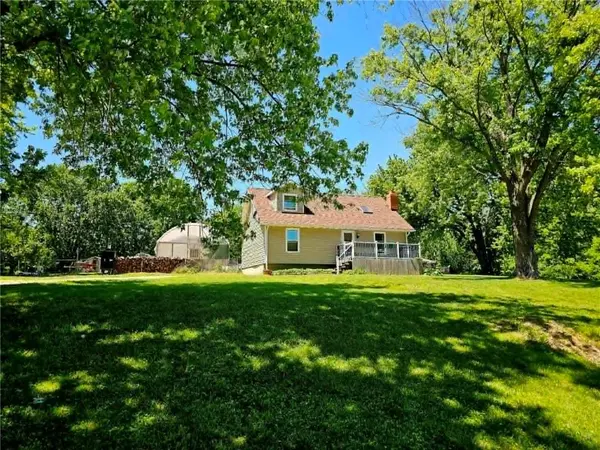 11962 Sunset RD, Excelsior Springs, MO 64024