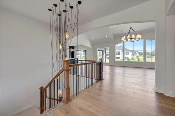11706 W 181st TER, Overland Park, KS 66013