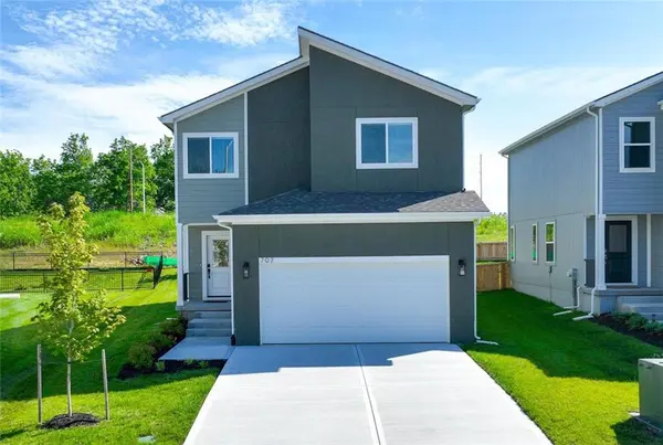 707 Glenn CIR, Raymore, MO 64083,Video Tour