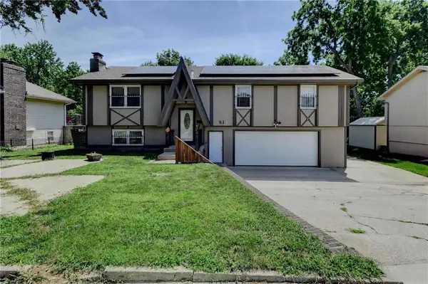 7917 N Troost AVE, Kansas City, MO 64118