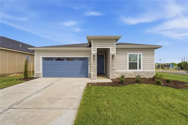 32742 W 175th TER, Gardner, KS 66030