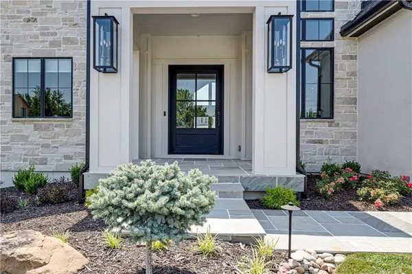 11721 W 181ST ST, Overland Park, KS 66013