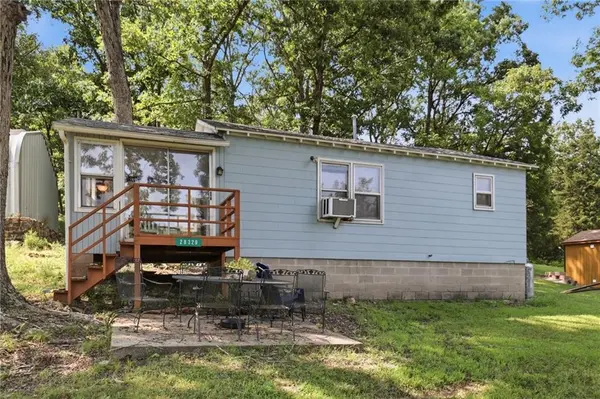 28329 W Cove DR, Lincoln, MO 65338