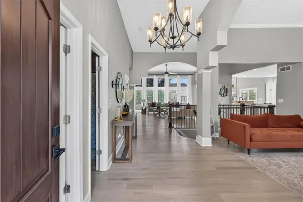 2612 SW Winterbrook CIR, Lee's Summit, MO 64081