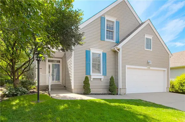 13449 W 126 TER, Overland Park, KS 66213