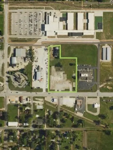 1406 East ST, Iola, KS 66749