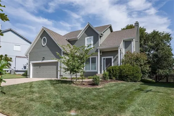 6624 W 149TH ST, Overland Park, KS 66223