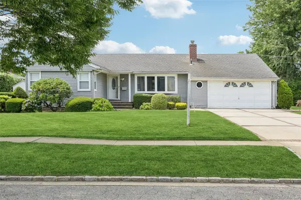 279 E Shore DR, Massapequa, NY 11758
