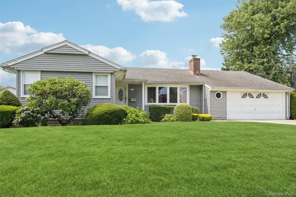 279 E Shore DR, Massapequa, NY 11758