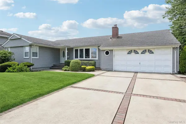 279 E Shore DR, Massapequa, NY 11758