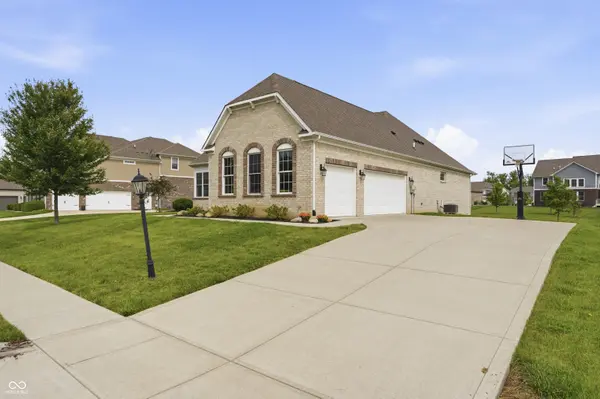 5218 Sweetwater DR, Noblesville, IN 46062
