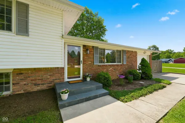 7639 Indian Lake RD, Indianapolis, IN 46236