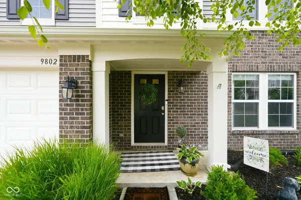 9802 Violet CIR, Indianapolis, IN 46239