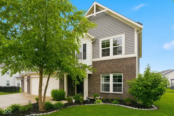 9802 Violet CIR, Indianapolis, IN 46239