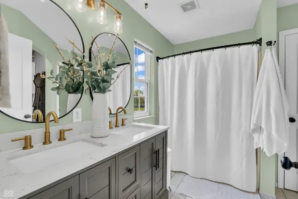 1344 Valdosta PL, Westfield, IN 46074
