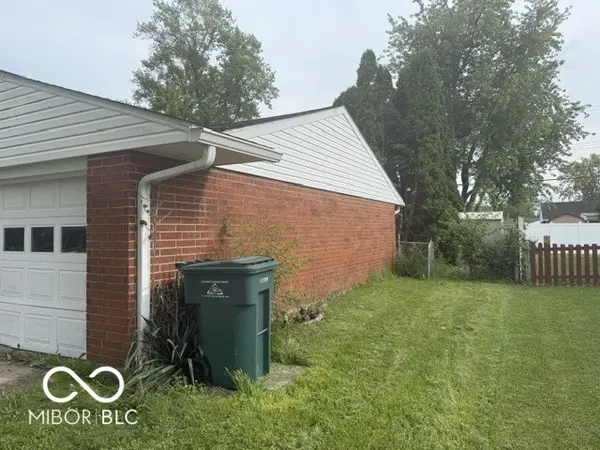 2415 W Main, Richmond, IN 47374