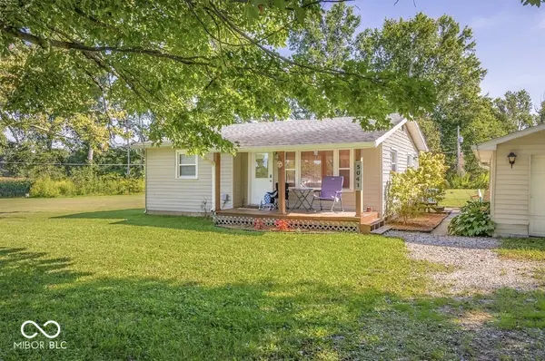 5041 S Pine ST, Columbus, IN 47201