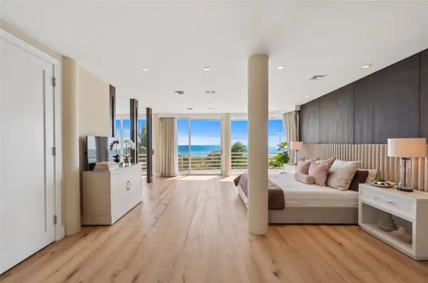 648 BEACH RD, Sarasota, FL 34242