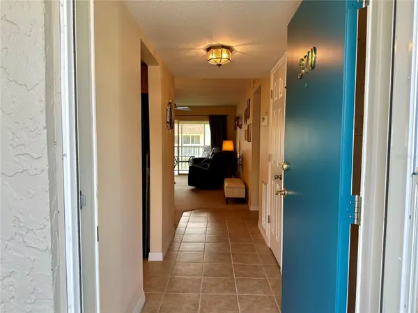 1330 GLEN OAKS DR E #370D, Sarasota, FL 34232