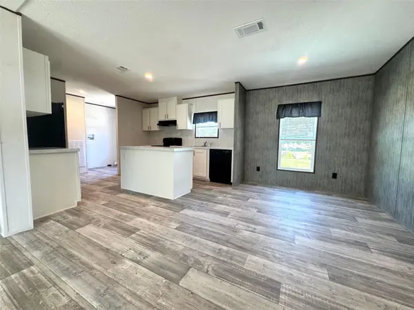 389 WATERVIEW DR, Polk City, FL 33868