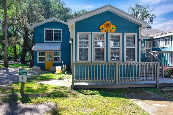 1203 NW 12TH AVE, Gainesville, FL 32601