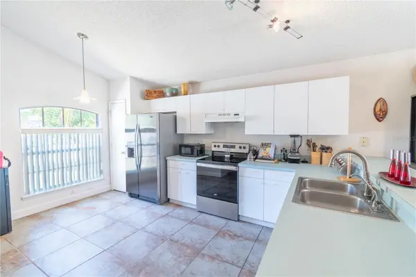5501 CHATHAM WOODS CT, Orlando, FL 32808