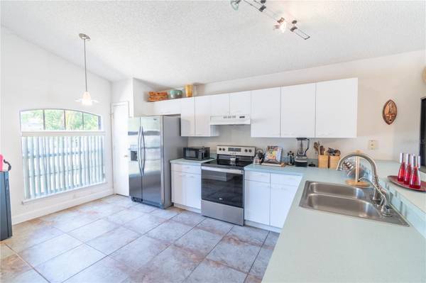 5501 CHATHAM WOODS CT, Orlando, FL 32808