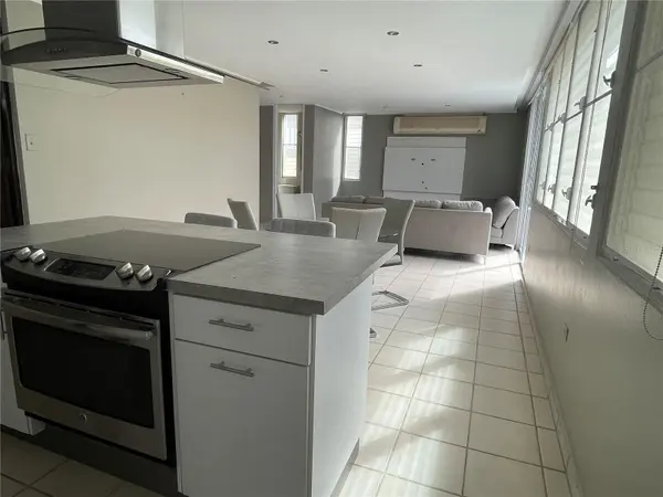 106 Camino Los Flamboyane URB. VEREDAS, Gurabo, PR 00778
