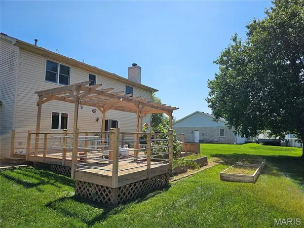 611 Brookstone Court, Freeburg, IL 62243