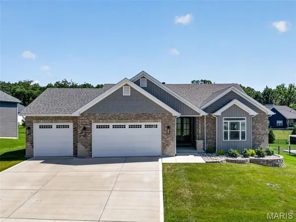 106 Stone Canyon BLVD, Foristell, MO 63348