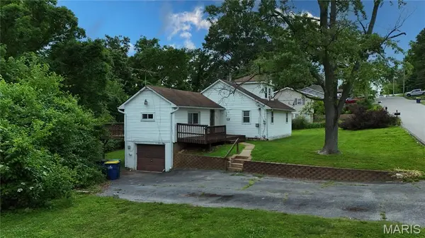 733 Abel DR, Festus, MO 63028