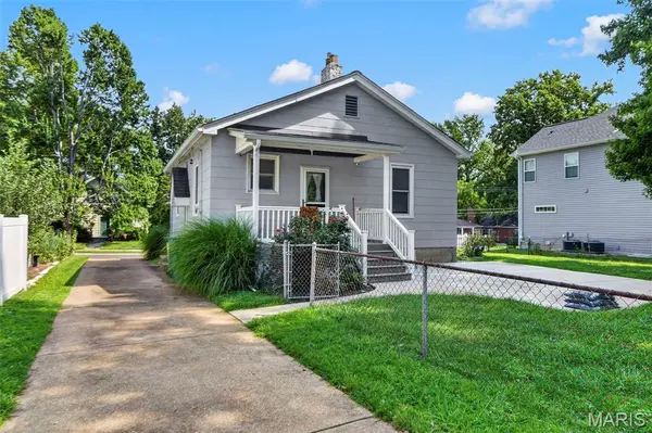 720 Landscape AVE, Webster Groves, MO 63119