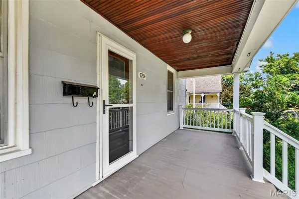 720 Landscape AVE, Webster Groves, MO 63119