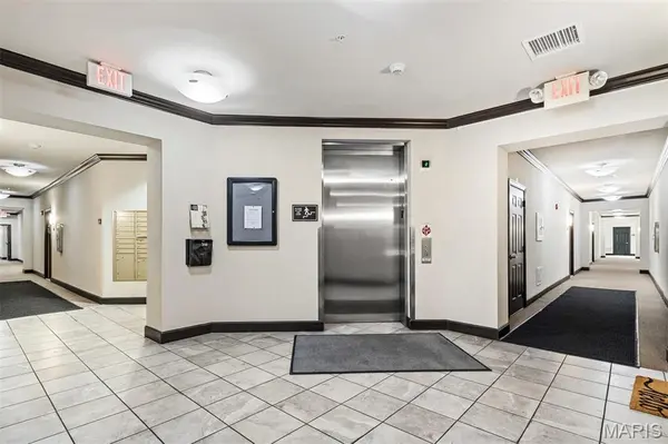 1270 Strassner DR #3414, St Louis, MO 63144