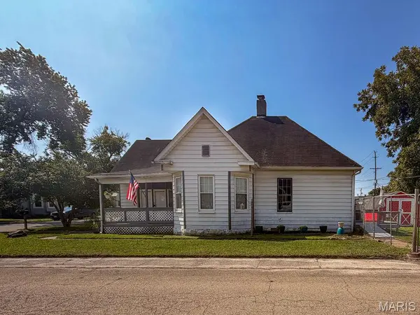 202 E 2nd ST, De Soto, MO 63020