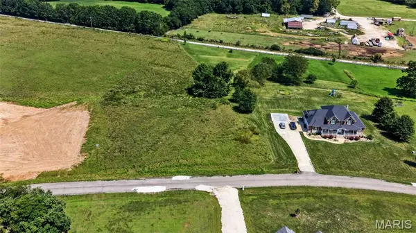 14 Gallant Fox DR, Troy, MO 63379