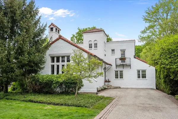 1208 Oak ST, Winnetka, IL 60093