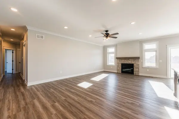 12626 Ellen DR, Genoa, IL 60135