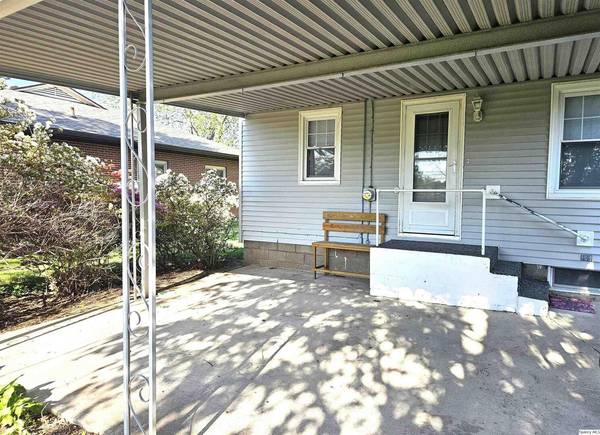 1212 S 22nd ST, Quincy, IL 62301