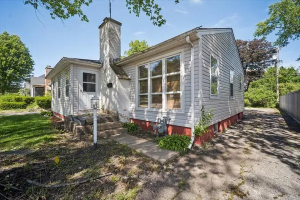 735 Prairie AVE, Barrington, IL 60010