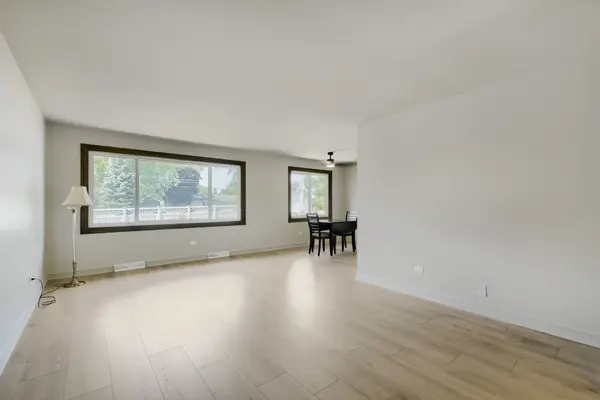 8514 Fir ST, Orland Park, IL 60462
