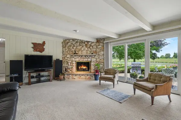 252 Cardinal DR, Bloomingdale, IL 60108