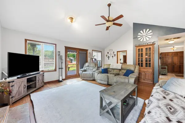 8 Woodside AVE, Kankakee, IL 60901