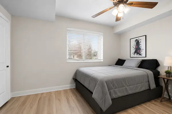 17204 71st AVE #4, Tinley Park, IL 60477