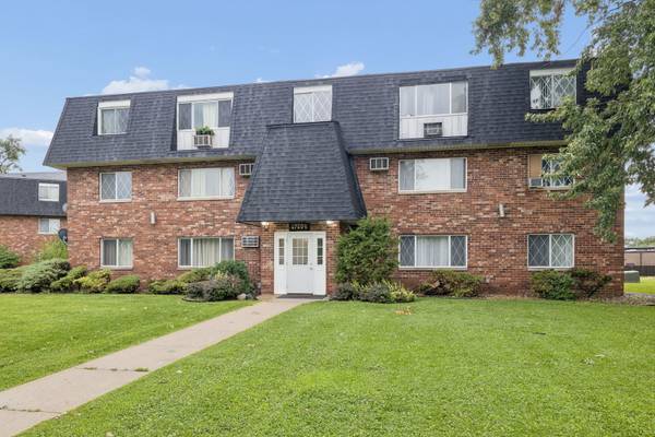 17204 71st AVE #4, Tinley Park, IL 60477