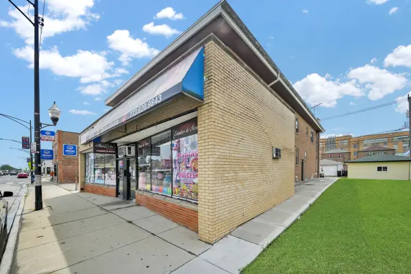 5550 S PULASKI RD, Chicago, IL 60629