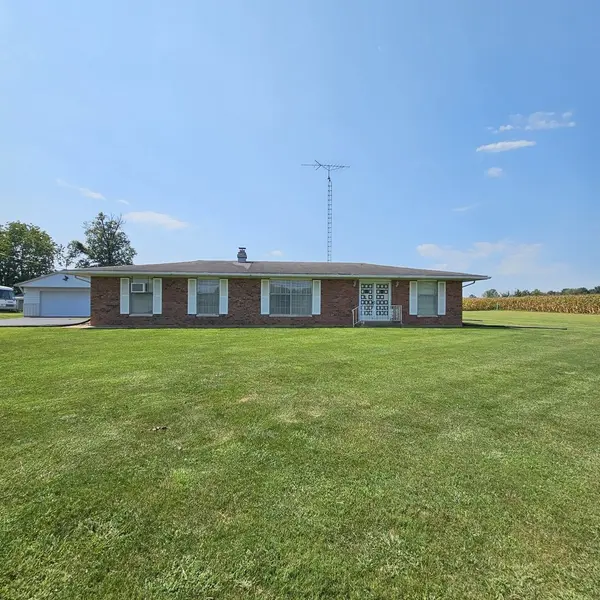 13997 N Tolle LN, Mt Vernon, IL 62864
