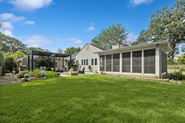 350 Homewood AVE, Libertyville, IL 60048